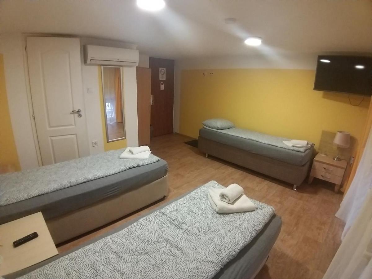 Deniz Guesthouse Budapest Eksteriør bilde